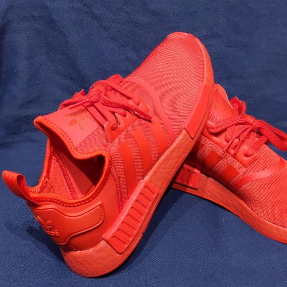 NWT adidas NMD_R1 Red Running Workout Shoes - Picture 4 of 5